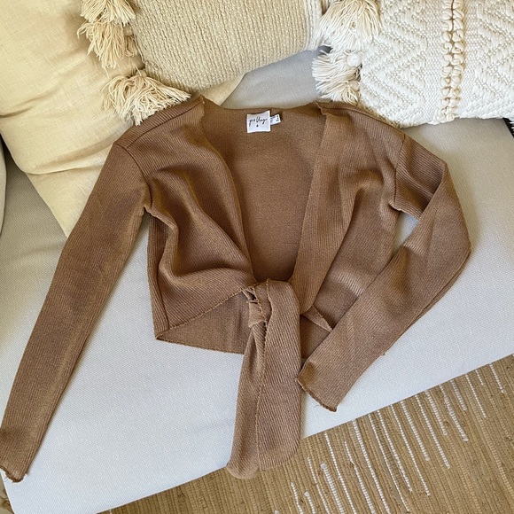 Princess Polly Top - Picture 1 of 2